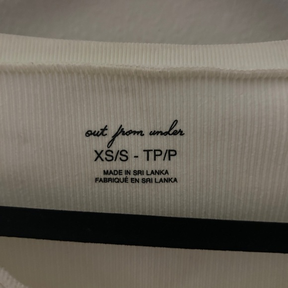 Urban Outfitters Notch Neck Long Sleeve - Picture 2 of 3